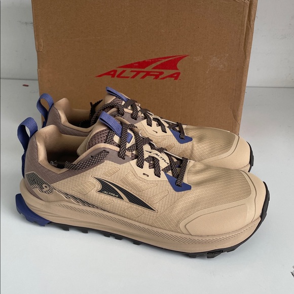 Altra Lone Peak 9 Women’s - Picture 3 of 5